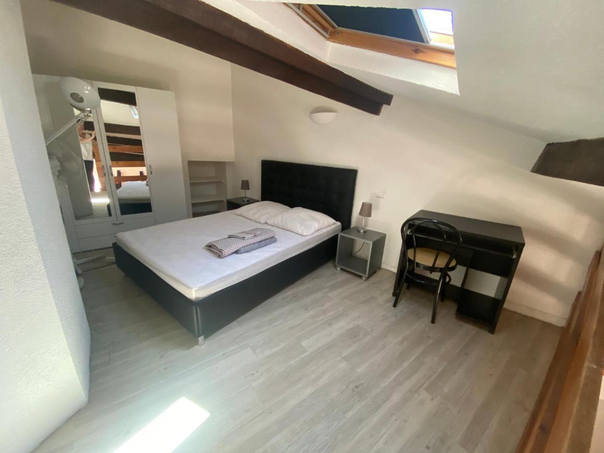 Le Cocon D'Avignon - T2 Duplex 40M2 - Centre Historique Intra Muros- Wifi Climatisation ภายนอก รูปภาพ
